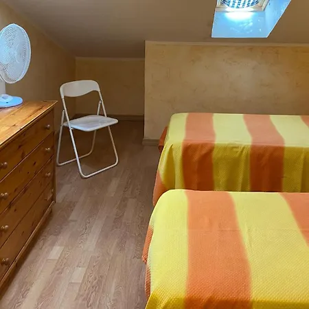Gorgeous Apartment In Silvi Marina Lejlighed *