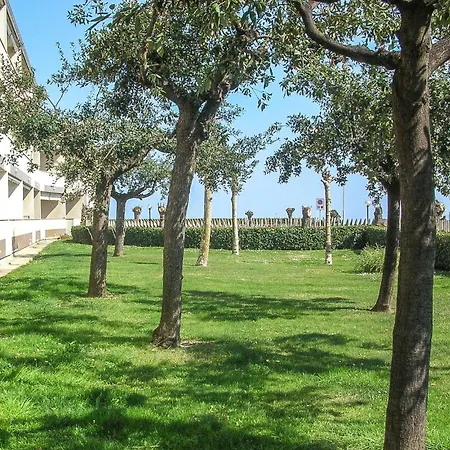 Gorgeous Apartment In Silvi Marina Apartment